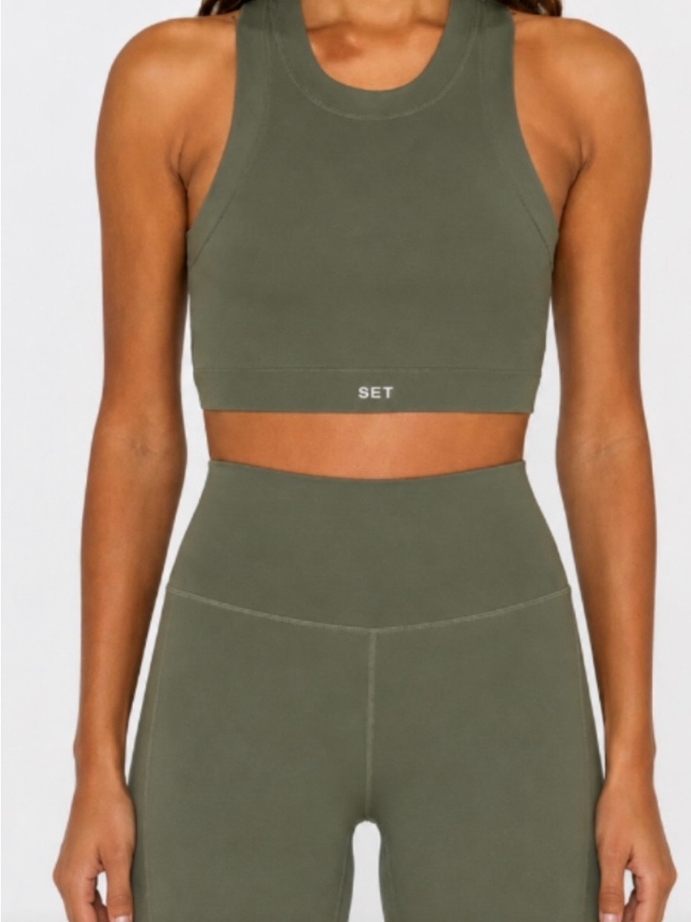 Set Active Green Sports Bra and Shorts Set